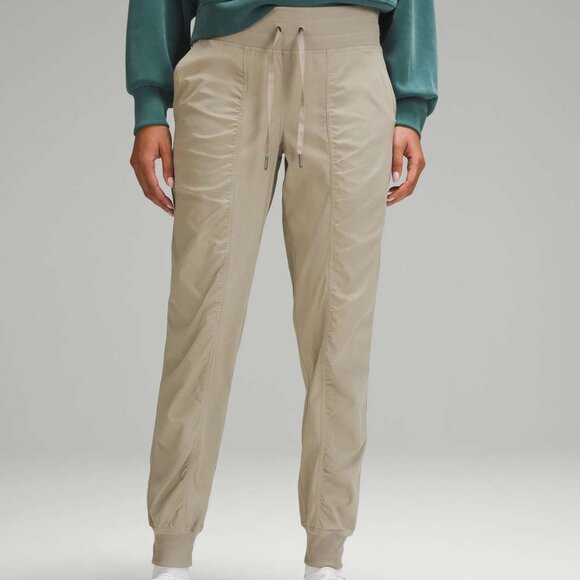 lululemon athletica Pants - NWT Lululemon Dance Studio High Rise Jogger, Sz 6, Riverstone